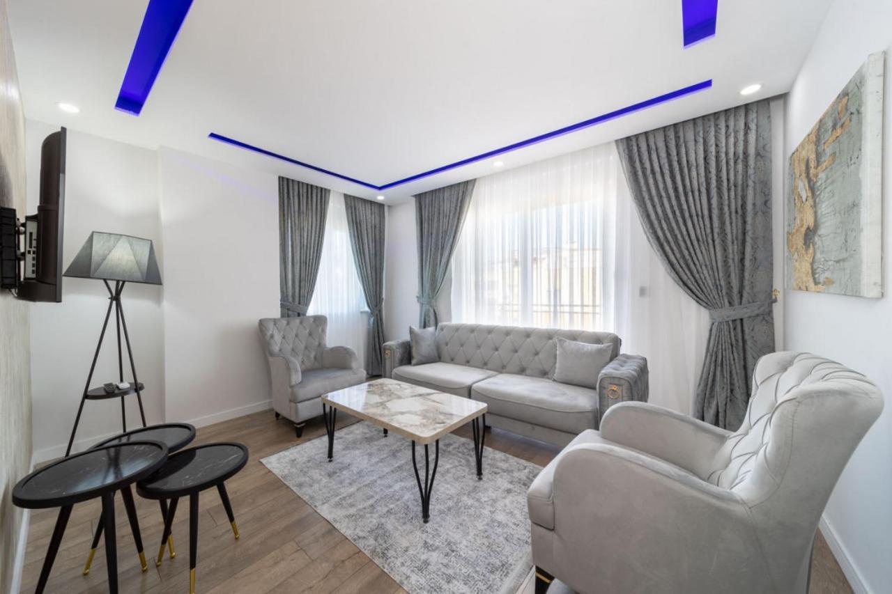 Modern And Central Duplex Apartment Near Beach In Antalia Esterno foto